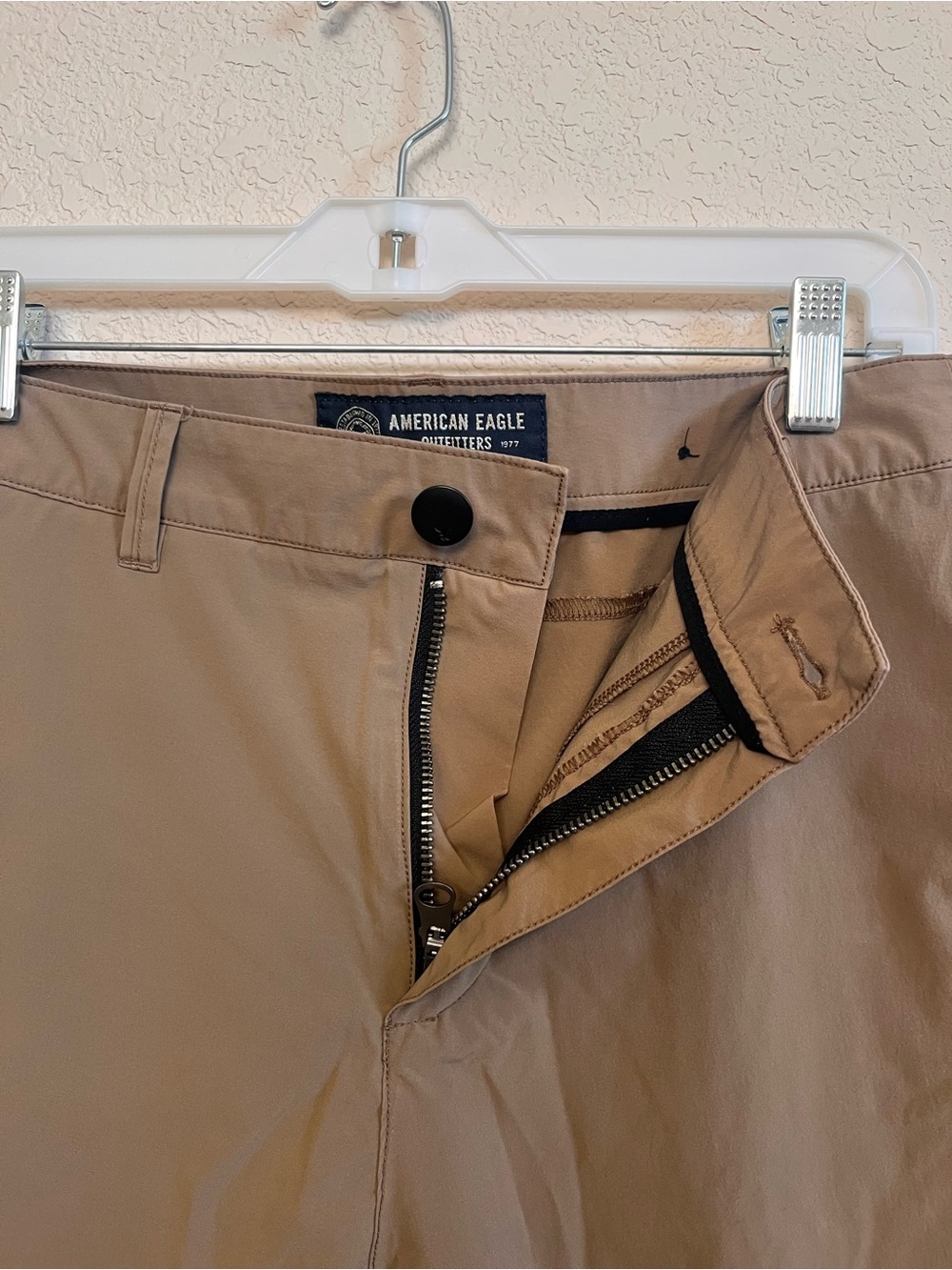 American Eagle Outfitters Men’s Flat Front Active Shorts - Picture 6 of 10